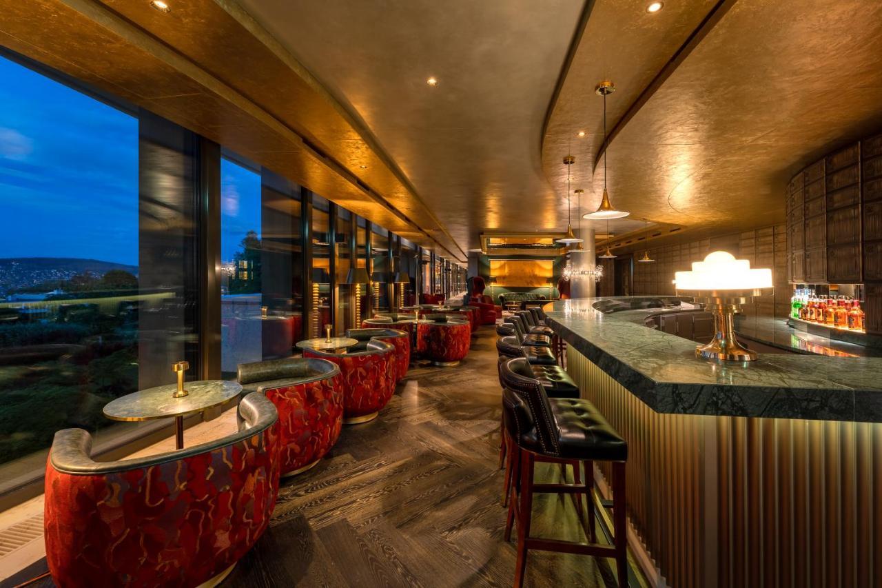 Five Zurich - Luxury City Resort Eksteriør billede The bar at the 101 Skybar